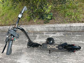 Monopattino 25km/h Nilox DOC twelve