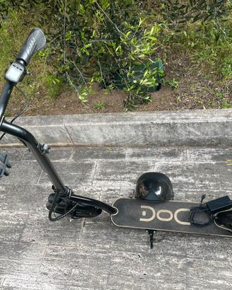 Monopattino 25km/h Nilox DOC twelve