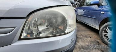 HYUNDAI GETZ 2005 - FARO ANTERIORE SINISTRO