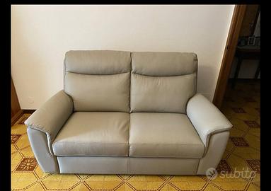Divano in Pelle Poltronesofà 2 posti nuovo