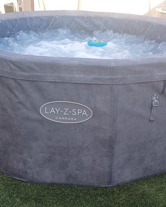 Idromassaggio semirigido Lay-Z-Spa Carrara  AirJet
