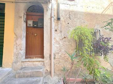 2 LOCALI A MONREALE