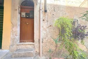 2 LOCALI A MONREALE