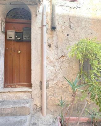2 LOCALI A MONREALE