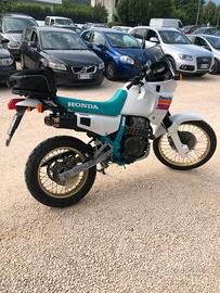 Honda 650 dominator
