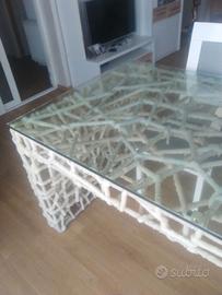 Tavolo artistico in ferro rivestito di cera