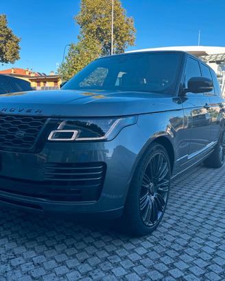 Range Rover Vogue SDV8