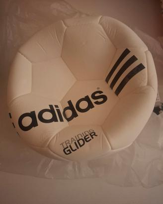pallone adidas 