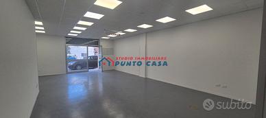 PRESSI VIA LIBICA - Locale artigianale di 75mq ca