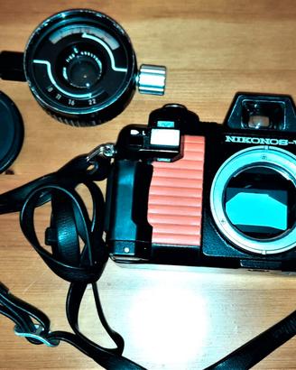 Nikonos v fotocamera subacquea con obiettivo 35 mm