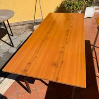 Tavoli e sedie per ristorante