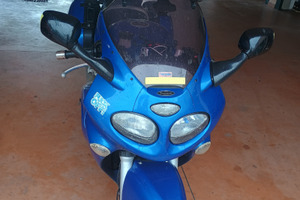 Triumph sprint st 955i pronta per viaggiare