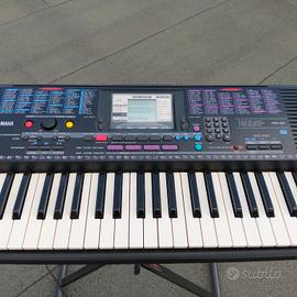 pianola Yamaha 