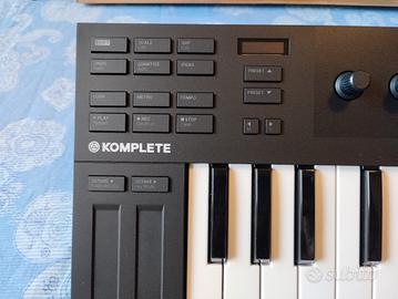 Native Instruments Komplete Kontrol M32