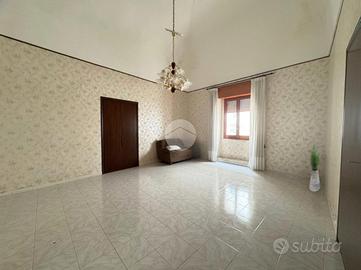 CASA SEMINDIPENDENTE A LUCERA