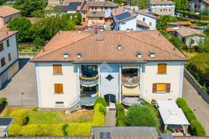 3 LOCALI A LESIGNANO DE' BAGNI
