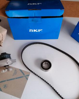 Kit distribuzione skf VKMC 02202 104 DENTI per Fia