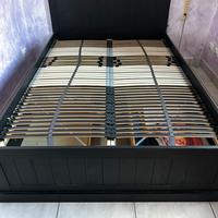 Struttura letto + materasso una piazza e mezza