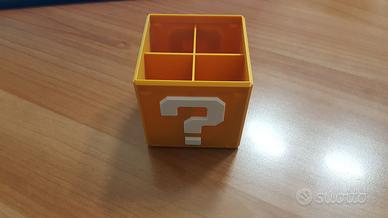 Portapenne con punto interrogativo Super Mario