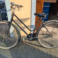 antica bicicletta da donna