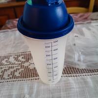 Tupperware 