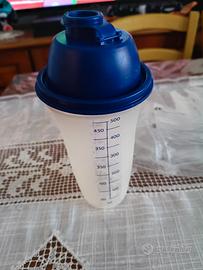Tupperware 