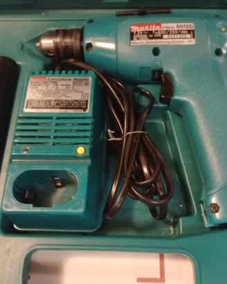 Avvitatore a batteria Makita 6012DWK