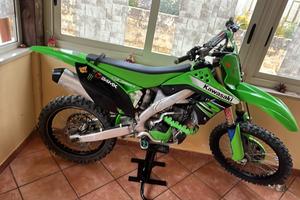 Kawasaki 250 4 Tempi