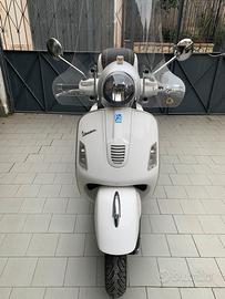 Vespa GTS 300