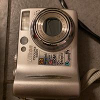 Nikon Coolpix 5900