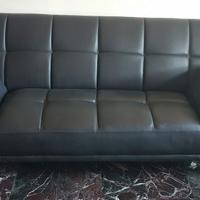 divano anche letto  simil pelle 