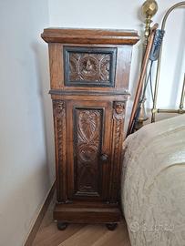 Antico comodino in noce con piano in marmo, 800'