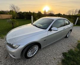 BMW 320i e92