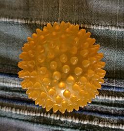 Palla Gialla con Punte Plastica