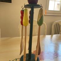 Porta mestoli in legno con 5 mestoli