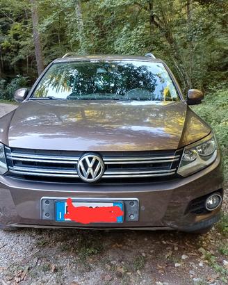Tiguan 2.0 140CV TDI 4MOTION Color Bronzo 