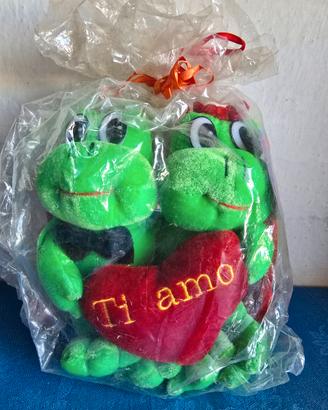 Coppia di peluche rane  Ti amo