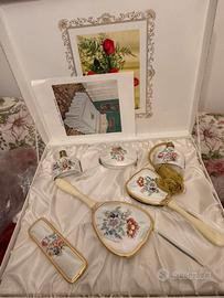 Servizio toilette vintage in porcellana con oro