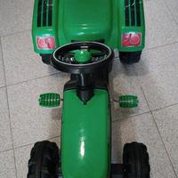 grande triciclo a forma di trattore