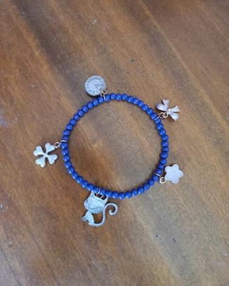 bracciale con ciondoli