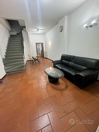 Quadri locale vicino a Signa