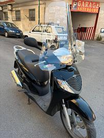   Honda sh 150