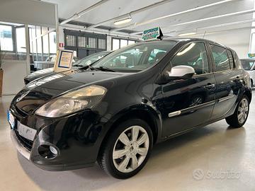 Renault Clio 1.2 16V 5 porte Dynamique