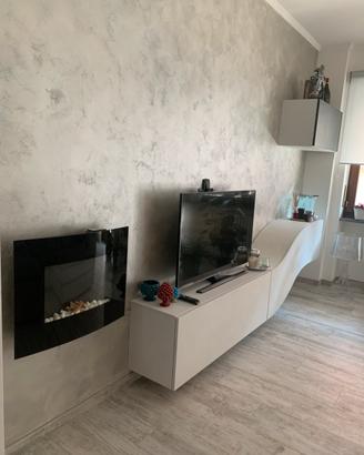 Mobile tv moderno