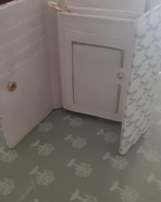 portafoglio donna  panna con stampa M 