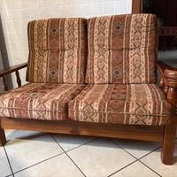 Divano struttura in legno 130 per 75 ritiro Varese
