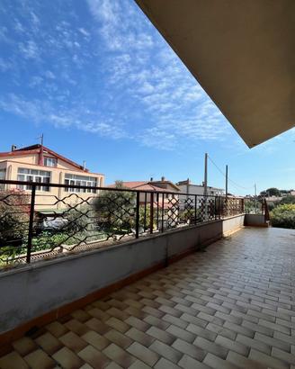 Appartamento autonomo in villa c/giardino di propr