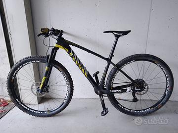 MTB 29 CANYON CARBON
