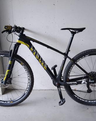 MTB 29 CANYON CARBON