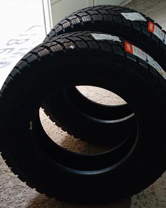 gomme invernali nuove petlas  215/70/15 